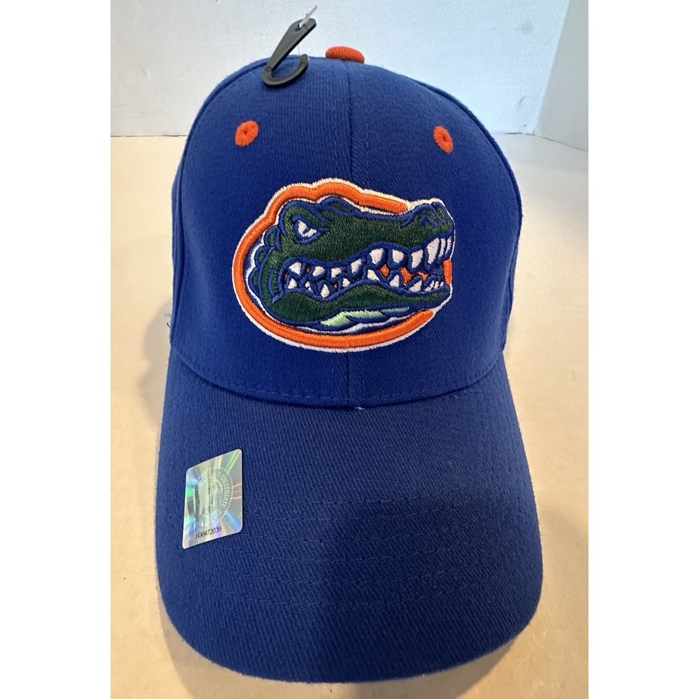 Top Of The World Florida Gators Blue Embroidered Logo Hat Fitted Size S/M